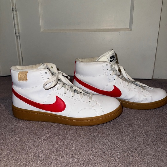 Women's NIKE Sneakers - COURT ROYALE 2 MID 'WHITE SIREN RED GUM' - Picture 1 of 4